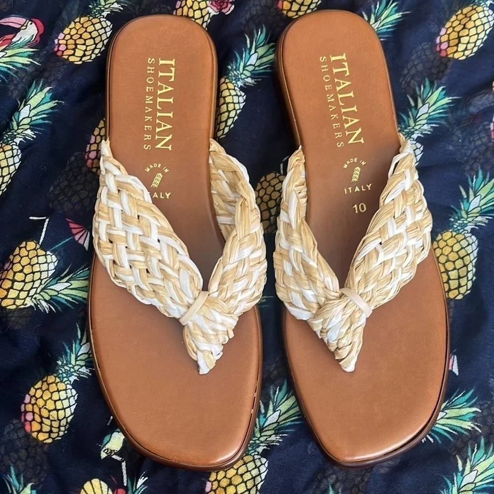Brand New Italian Shoemakers Natural Braided Straw Thong Sandals Made In Italy